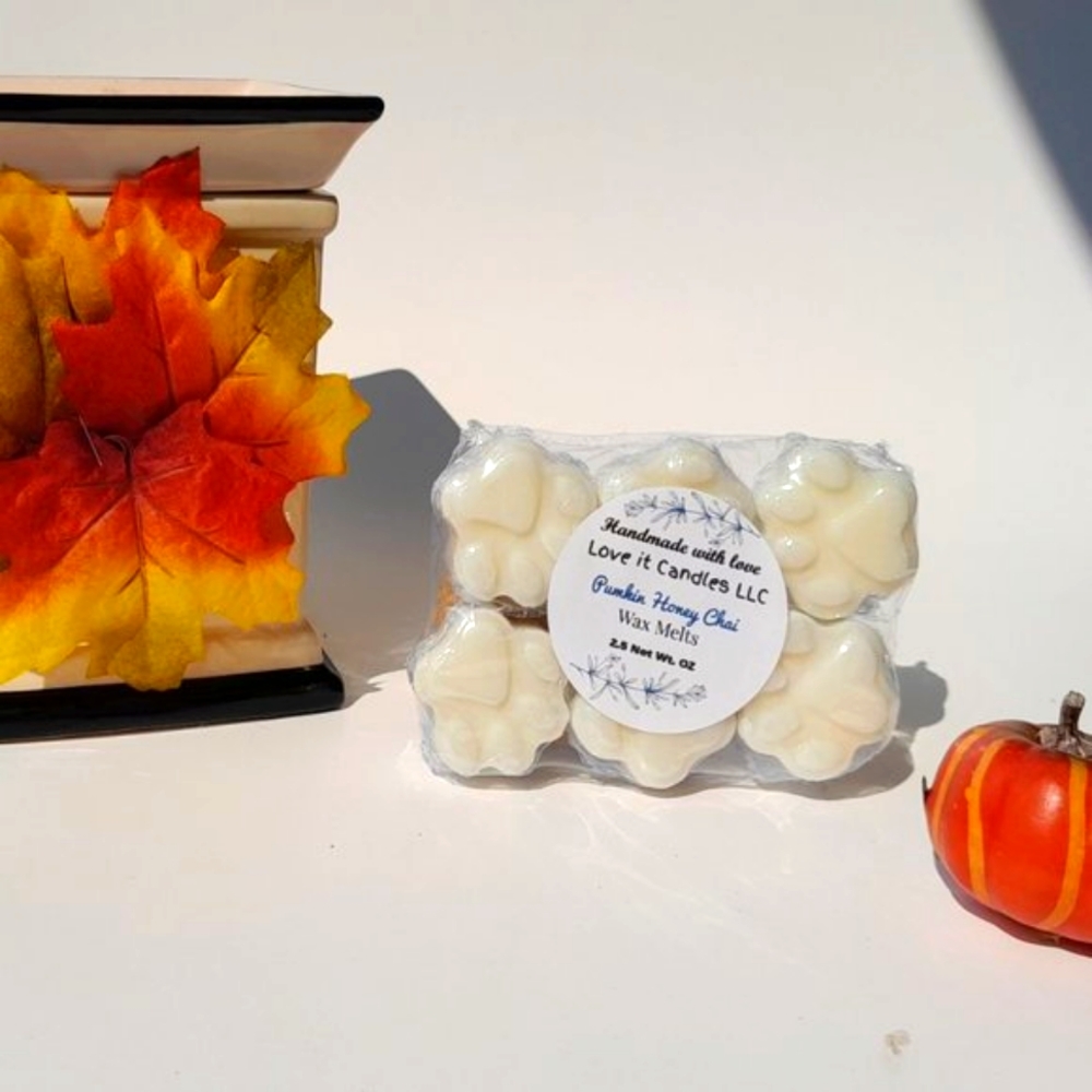 Fall/Winter/Christmas Scented Soy Wax Melt Paw Shape Bundle of 3 Great for Gifts